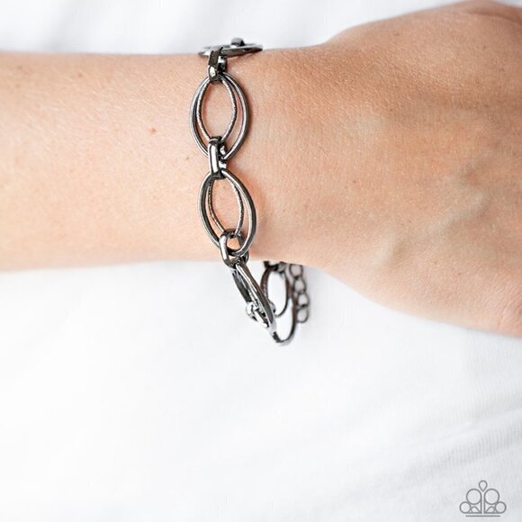 𝅺Simplistic Shimmer Bracelet - Picture 1 of 2